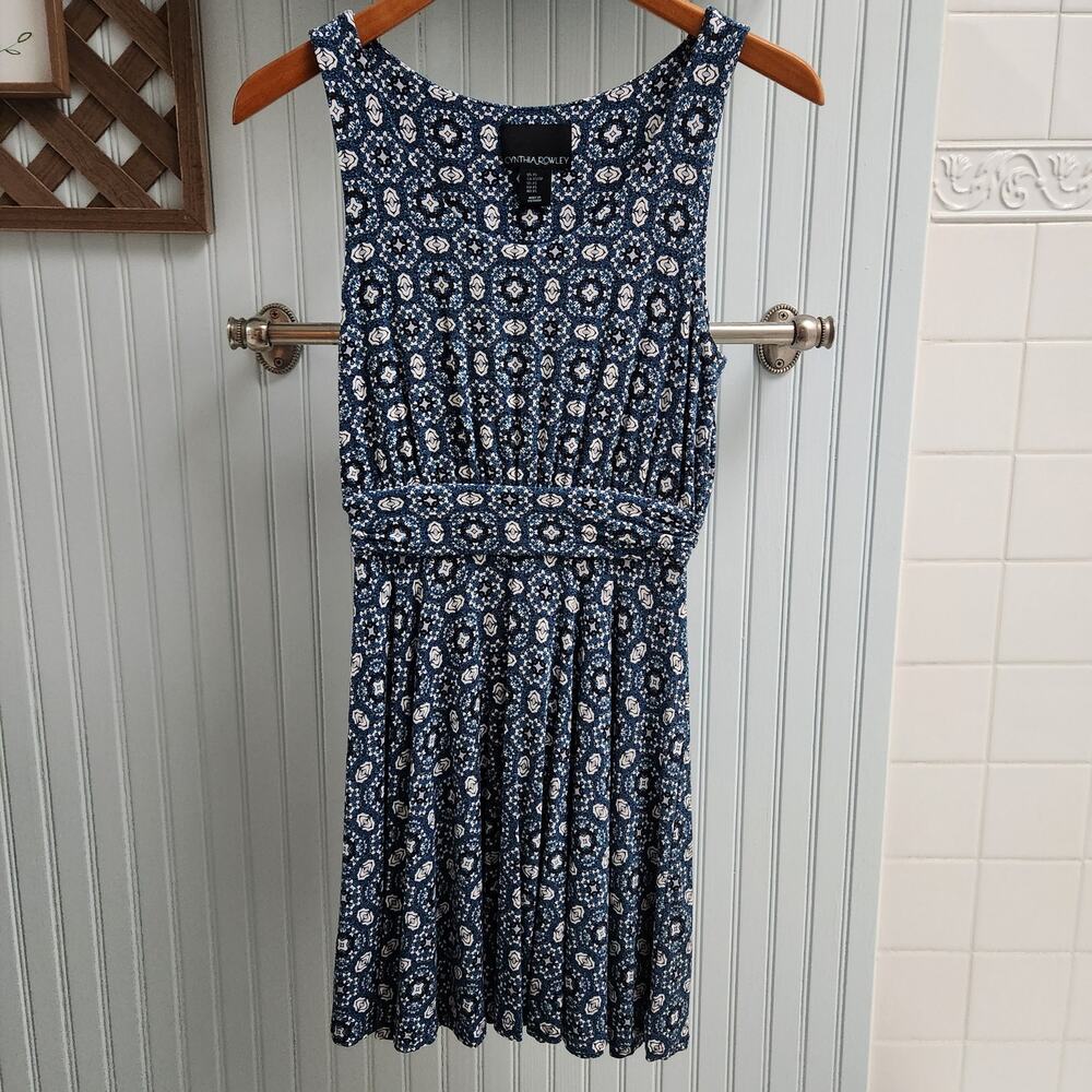 Cynthia Rowley Blue and White Sleeveless Stretchy Swing Dress